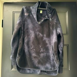 Snap neck fleece